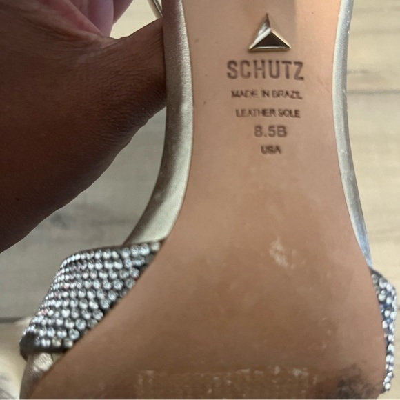 Schutz Jolita Crystal-Embellished Metallic Leather Sandals Gold Size 8.5B - Picture 12 of 12